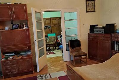 Casa de vanzare in ascoiatie , Petru Maior , 138.000 euro negociabil - 2