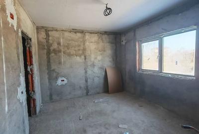 Casă cu 4 camere cu Teren 400 Mp în Crevedia - 12