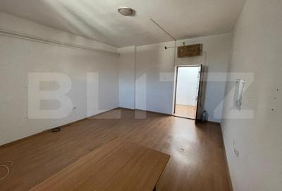 Birou, de 22 mp, în Central - 2