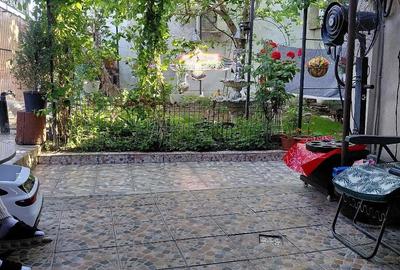 Casă cu 4 camere cu Teren 220 Mp în Central