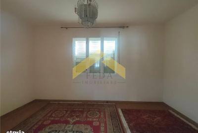 Casă cu 5 camere cu Teren 1782 Mp în Bârzava - 9