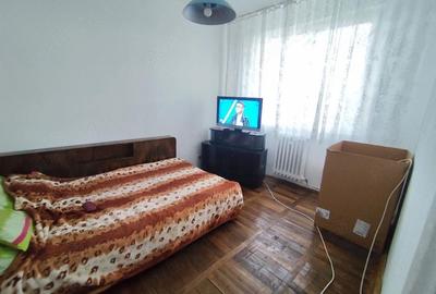 Apartament cu 3 camere decomandat în Central - 1