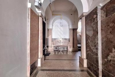 Spațiu comercial, de 65 mp, în Central - 3