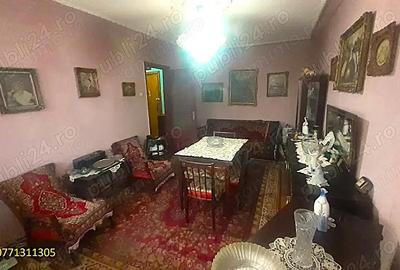 3 cam etaj 3 bloc izolat 2 boxe zona Torontalului - 1