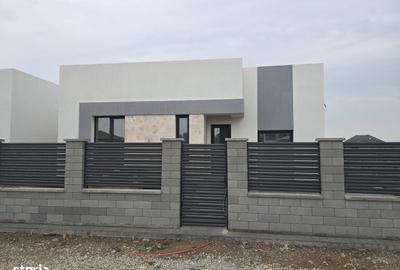 Casă cu 3 camere cu Canalizare în Berceni - 2