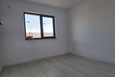 Casă cu 4 camere cu Teren 400 Mp în Clinceni - 10