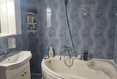 Apartament cu 3 camere decomandat în Florești - 4