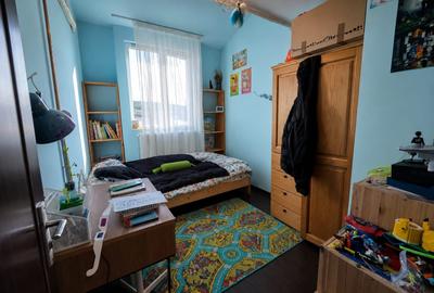 Apartament cu 3 camere semidecomandat, mobilat în Alexandru cel Bun - 2