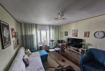 Apartament cu 2 camere semidecomandat în Hipodrom