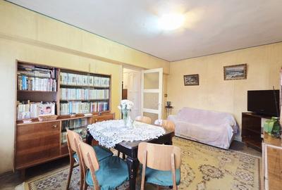 Apartament cu 3 camere semidecomandat în Central - 4