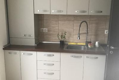 Garsonieră decomandată în Berceni - 2