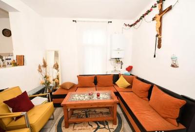 Casă cu 5 camere cu Teren 681 Mp în Bd. Coșbuc - 17