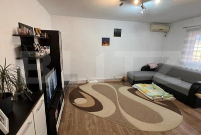 Apartament cu 3 Camere , 77 mp. Micro 16 - 1