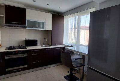 Apartament cu 2 camere semidecomandat în Progresul - 7