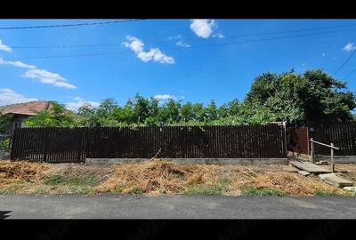Casă cu 4 camere cu Teren 886 Mp în Ulmu - 8