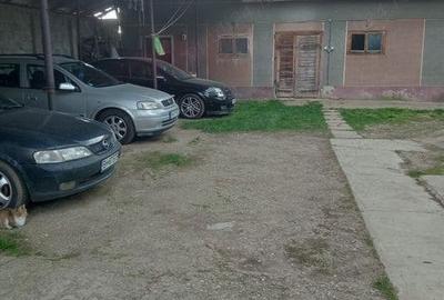 Casă cu 5 camere în Central - 1