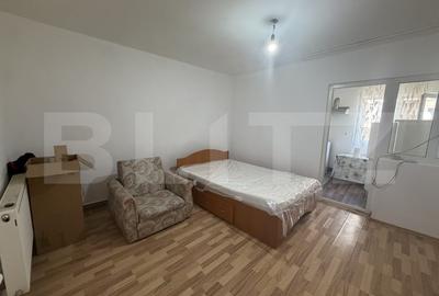 Garsonieră decomandată, mobilată în Debarcader