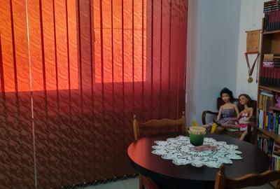 Casă cu 7 camere cu Canalizare în Apărătorii Patriei - 6