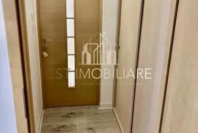 Apartament cu 2 camere semidecomandat, mobilat în Central