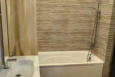 Apartament cu 2 camere decomandat în Eroii Revoluției