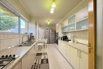 Vila P+2, construita in 2010 | Andronache, Sector 2 - 13