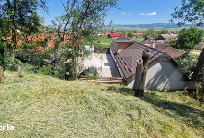 Casă cu 5 camere cu Teren 2235 Mp în Feldioara - 14