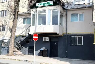 Spațiu comercial, de 300 mp, în Central - 6