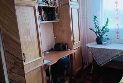 Apartament cu 3 camere decomandat în Central - 1