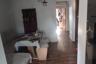 Apartament cu 3 camere decomandat în Nojorid - 6