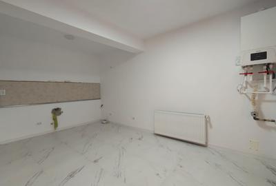 Casă pe parter-3 camere- teren 380 mp - 6