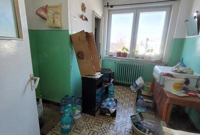 Apartament cu 4 camere semidecomandat în Hipodrom - 1