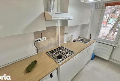 Apartament cu 2 camere, mobilat în Florilor - 4