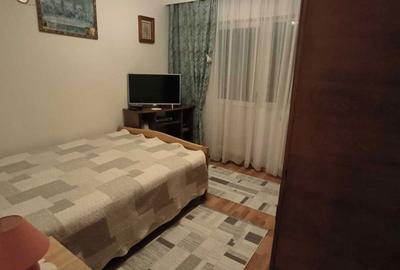 Apartament cu 3 camere decomandat în Central - 2