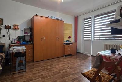 Garsonieră decomandată în Vitan - 4