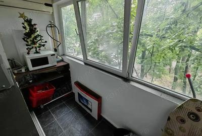 Apartament cu 3 camere decomandat în Drumul Taberei - 4