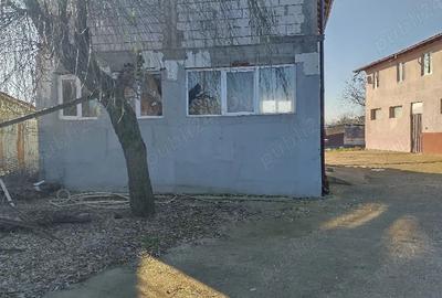 Casă în Bolovani - 2