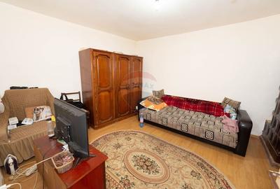 Casă cu 2 camere cu Teren 266 Mp în Giulești - 9