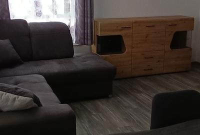 Apartament cu 3 camere decomandat în Cristian - 4