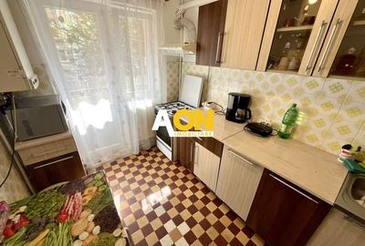 Apartament cu 4 camere decomandat, mobilat în Cetate