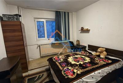 Apartament cu 2 camere decomandat, mobilat în Rahova