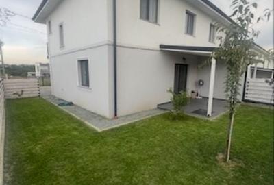 Casă cu 3 camere cu Teren 300 Mp în Ipotești - 7