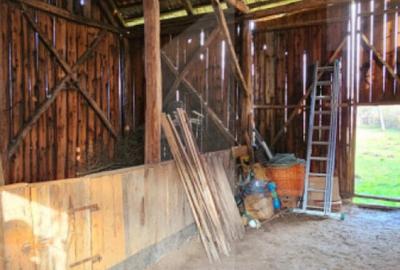 Casă cu 2 camere cu Teren 1223 Mp în Bicfalău - 1