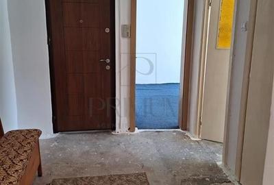 Lipovei- 2 camere, etaj intermediar, decomandat - 3