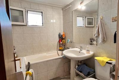 Ap. 3 camere,6-7 minute de mers pana la metrou.Mutare imediata !!! - 10