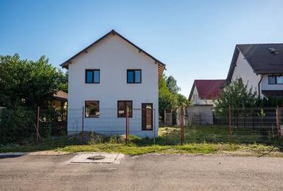 Casă individuală cu 4 camere cu Teren 420 Mp în Stupini - 1