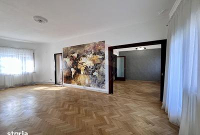 Apartament cu 4 camere decomandat în P-ța Victoriei - 17