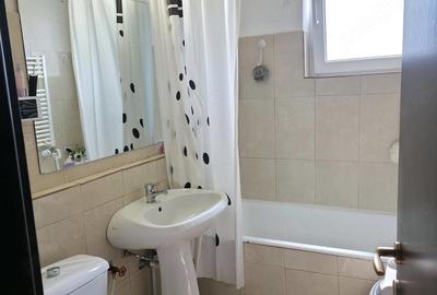 Apartament cu 3 camere decomandat în 1 Mai - 5