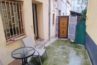 Garsonieră decomandată în Central - 4