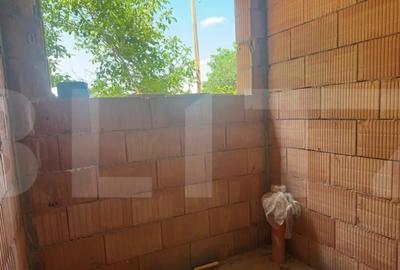 Apartament cu 4 camere semidecomandat în Giroc - 13