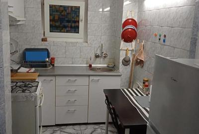 Apartament cu 3 camere semidecomandat în Titan - 2